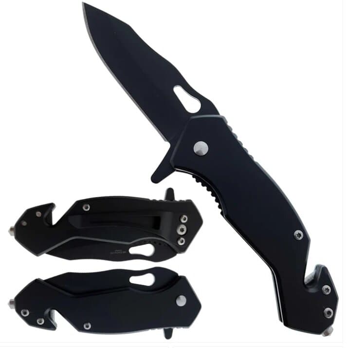 2.5” 440 stainless black coated steel blade and a 3.75” black handle
