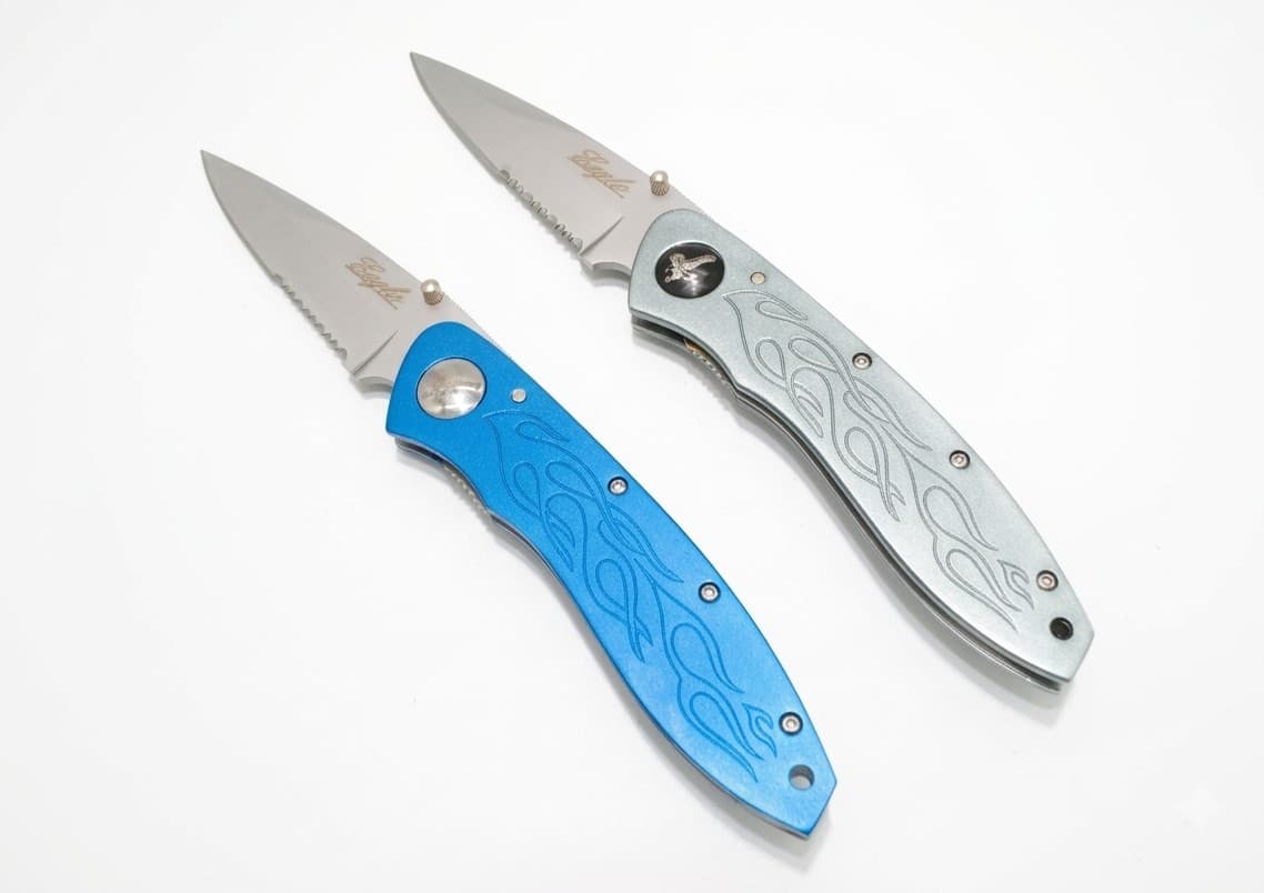 Eagle Flip Knife with Serrated Blade